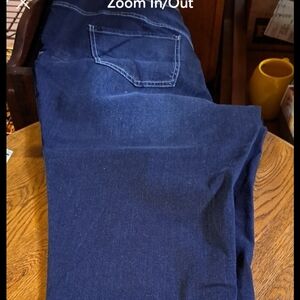 Lane Bryant NWT size 26S Women's Jeans.